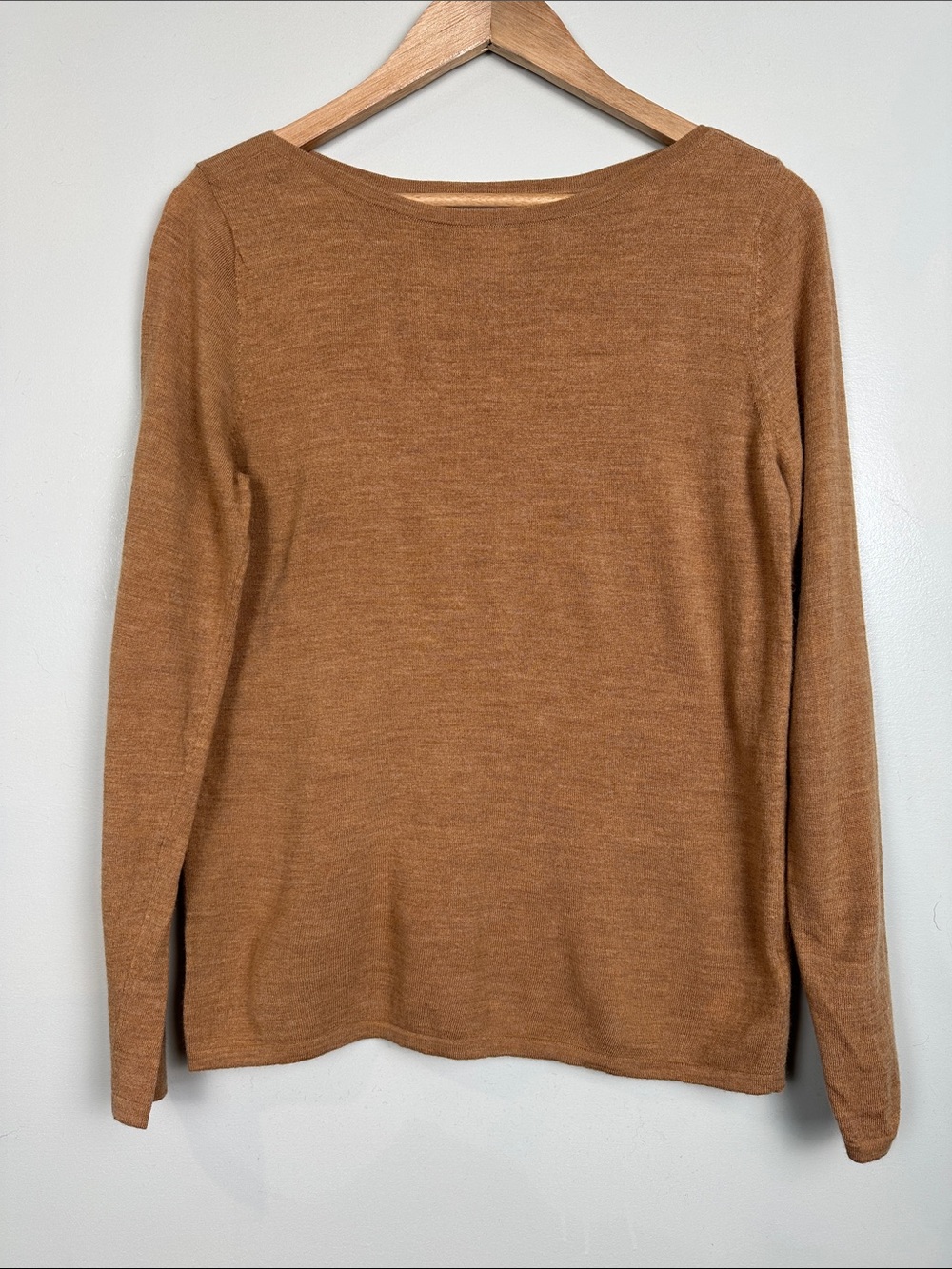 Max Studio Merino Wool Camel Crewneck Long Sleeved Too Layering Thermal Natural